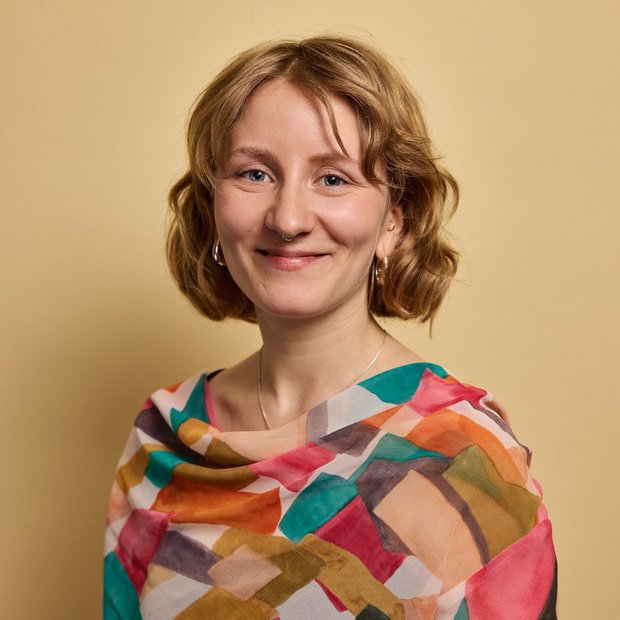 Portraitbild von Kathi Wessa, Seminarleitung der Gruppe Weser